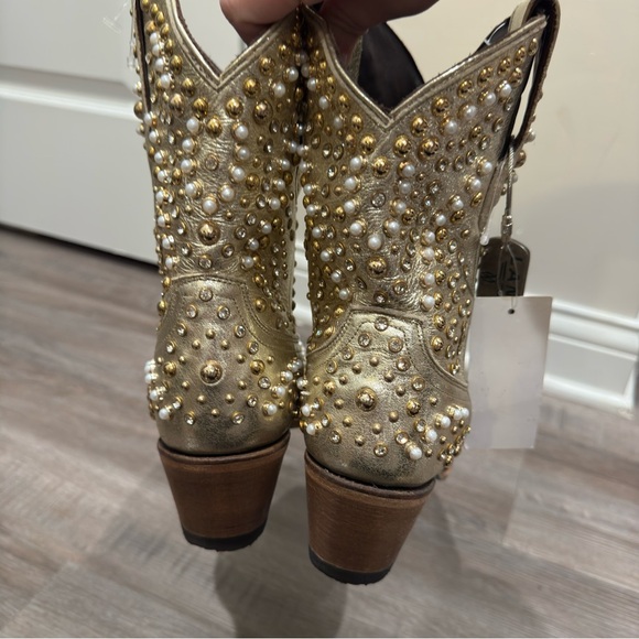 Lane Dolly Pearl Stud Jeweled Cowboy Western Metallic Gold Leather Bootie Boots - Picture 10 of 14